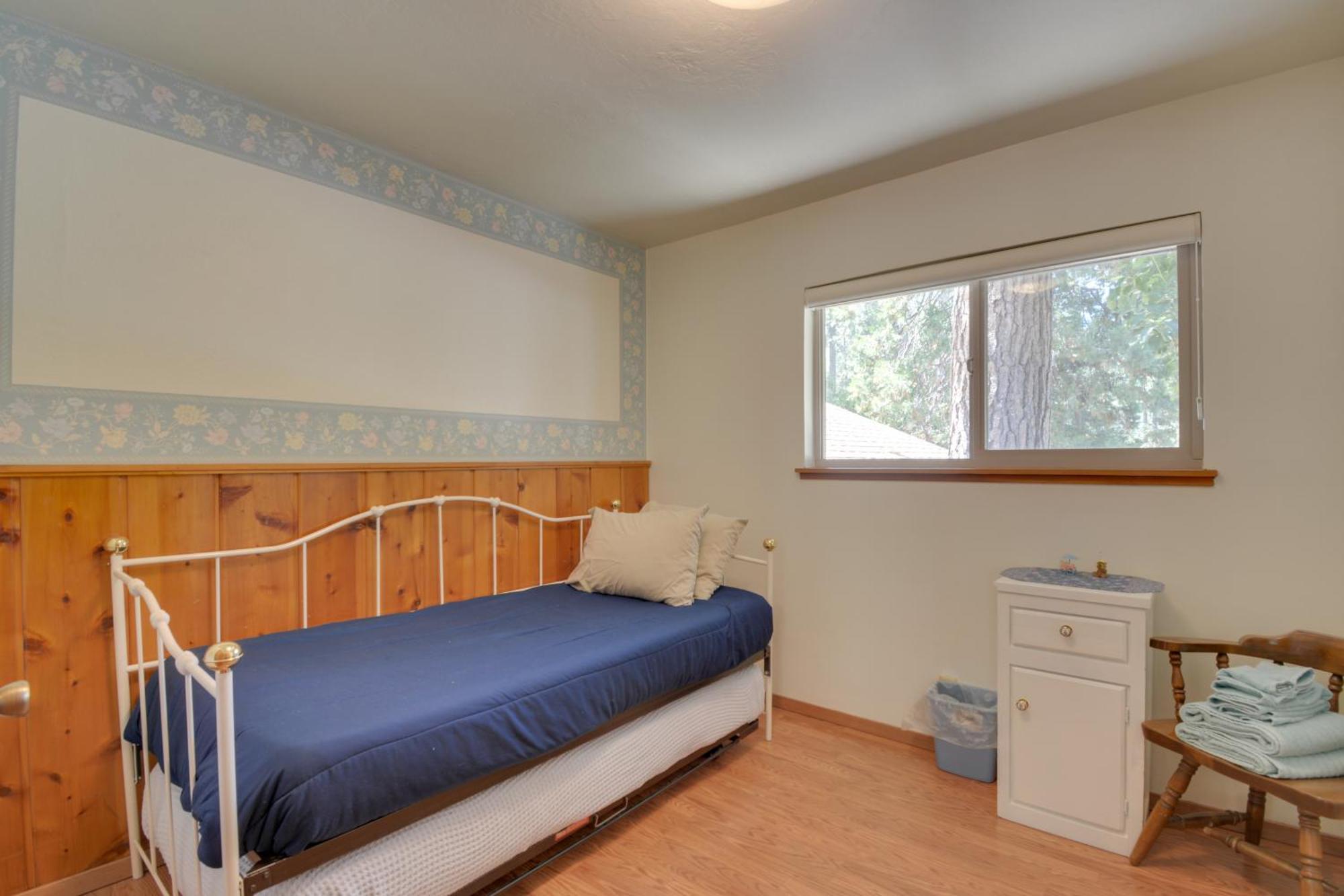 Riverfront Home Near Yosemite National Park! グローヴランド エクステリア 写真