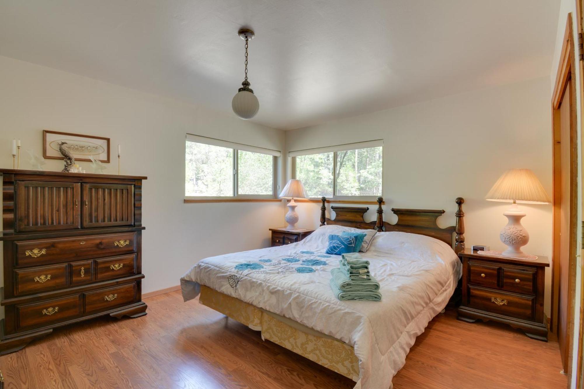 Riverfront Home Near Yosemite National Park! グローヴランド エクステリア 写真